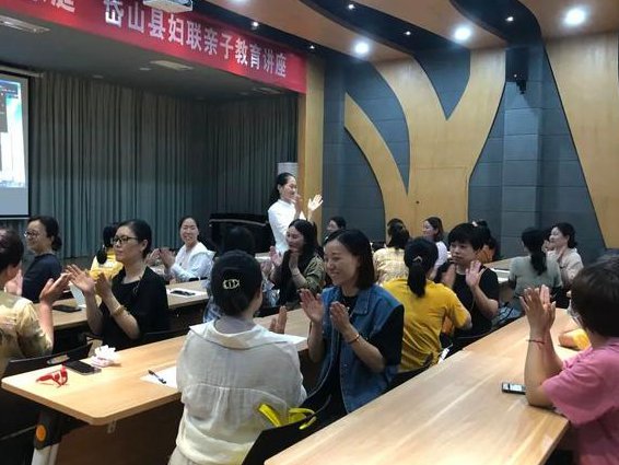 李娜-文化微课堂 - 亲子文化教育