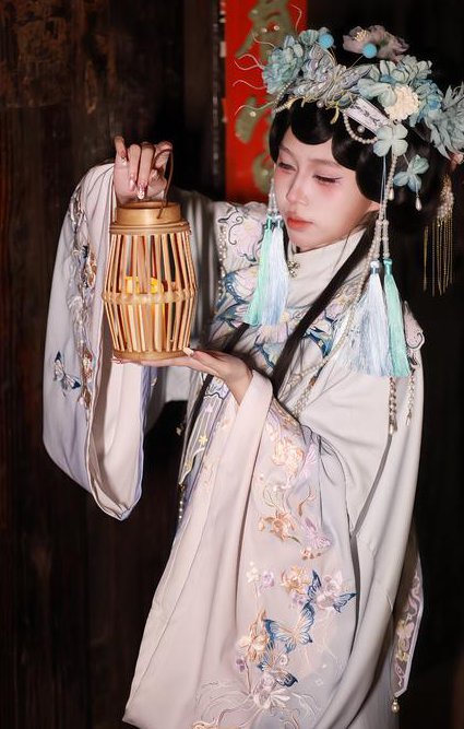 百家讲坛《戏里戏外说历史》 - 历史戏服