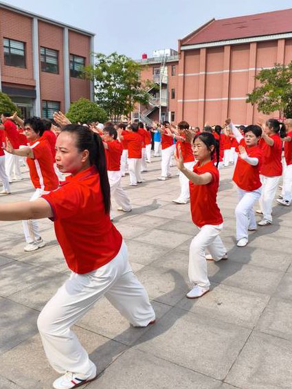 八段锦功法教学视频 - 健身气功